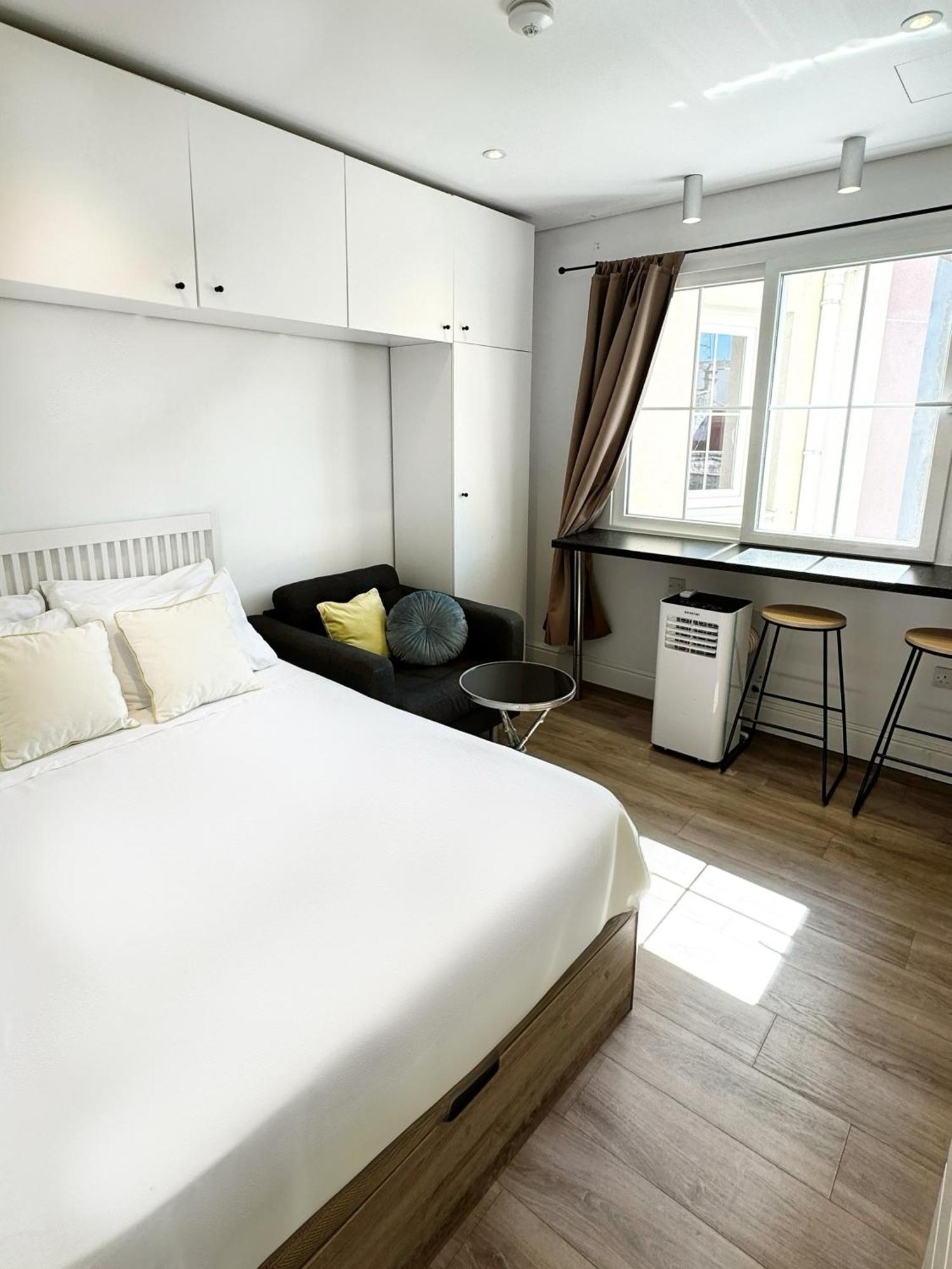 Stylish City Centre Studio - Grand Central House Gibraltar Buitenkant foto